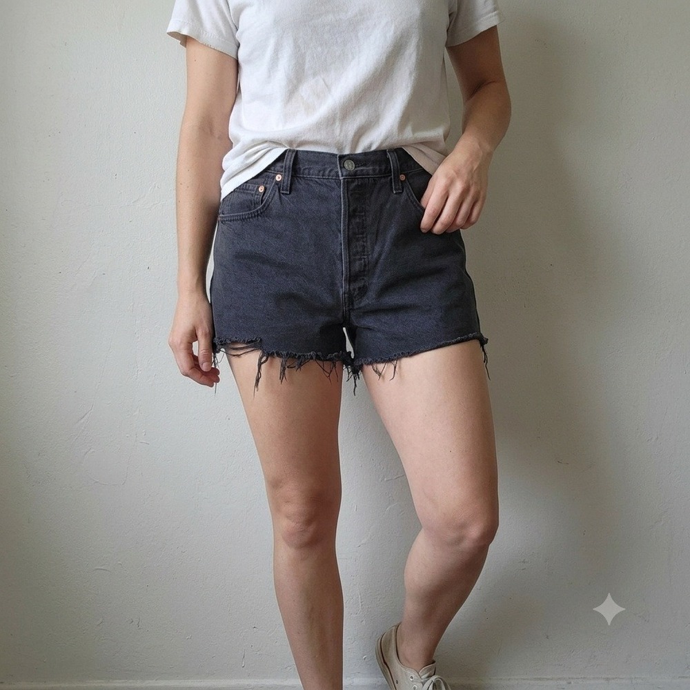 Levi's Women 501 Original Shorts 34 Black Cut Off Button Fly High Rise Grunge